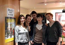 Clarisse Garban, assistante réalisatrice, Maïa Berling, élève clown, Pablo Rosenblatt, réalisateur, Susan Redmond, élève clown et Émilie Desjardins, réalisatriceDR